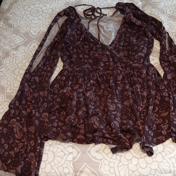 Top - Picture 1 of 1